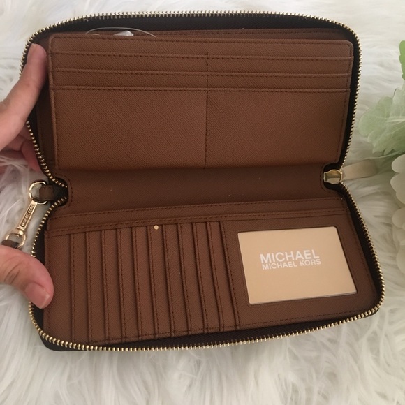 New Michael Kors jet XL wallet - Picture 2 of 6